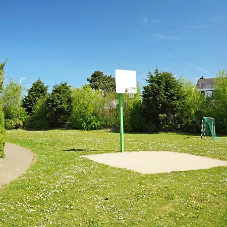 Duinhuis 131 With Parking By Interhome Casa de Férias Mispelburg