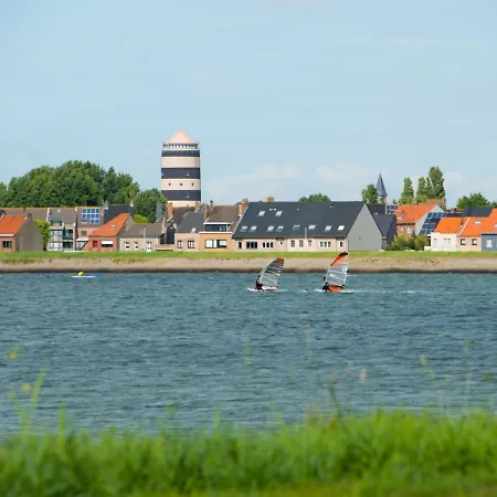 Duinhuis 131 With Parking By Interhome