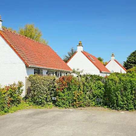 Duinhuis 131 With Parking By Interhome