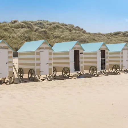 度假居 Duinhuis 131 With Parking By Interhome